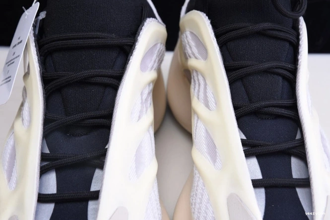 Yeezy Boost 700 Adidas Azael V3 FW4980 0824